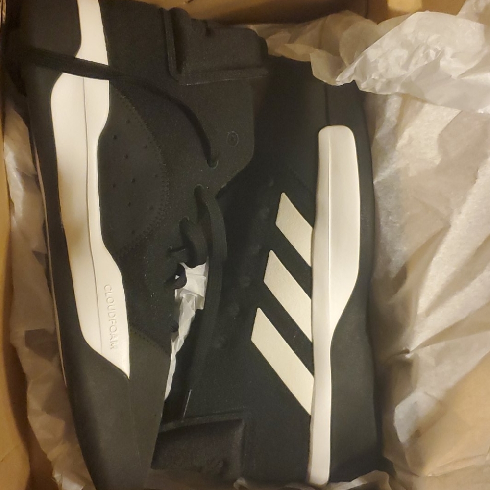 Men's 9.5 black High top pro advisory shoes